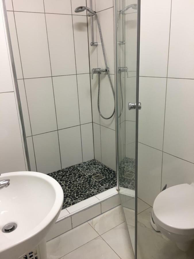 Studio Tati Lägenhet La Neuveville Exteriör bild